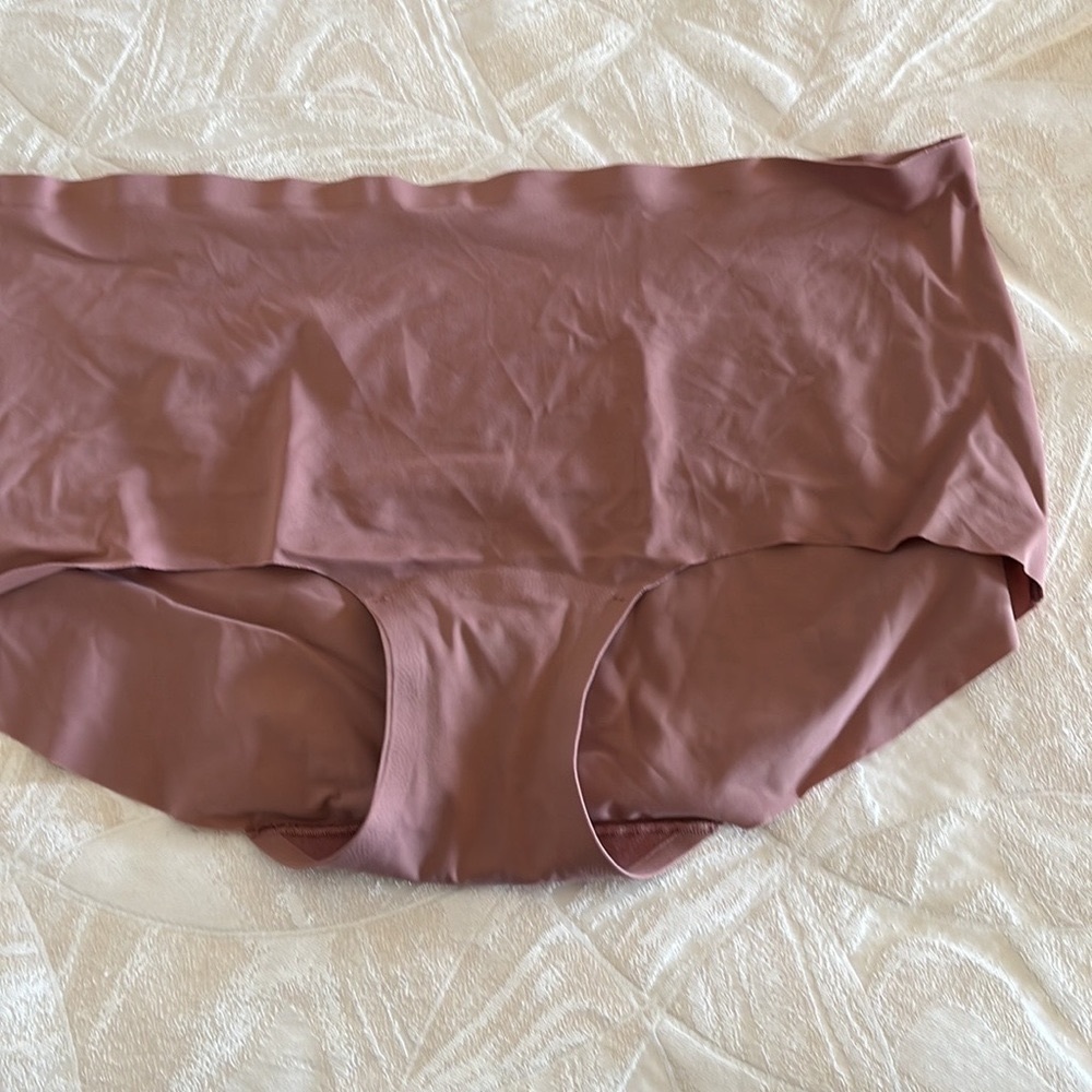 Lululemon invisiwear boy short panties